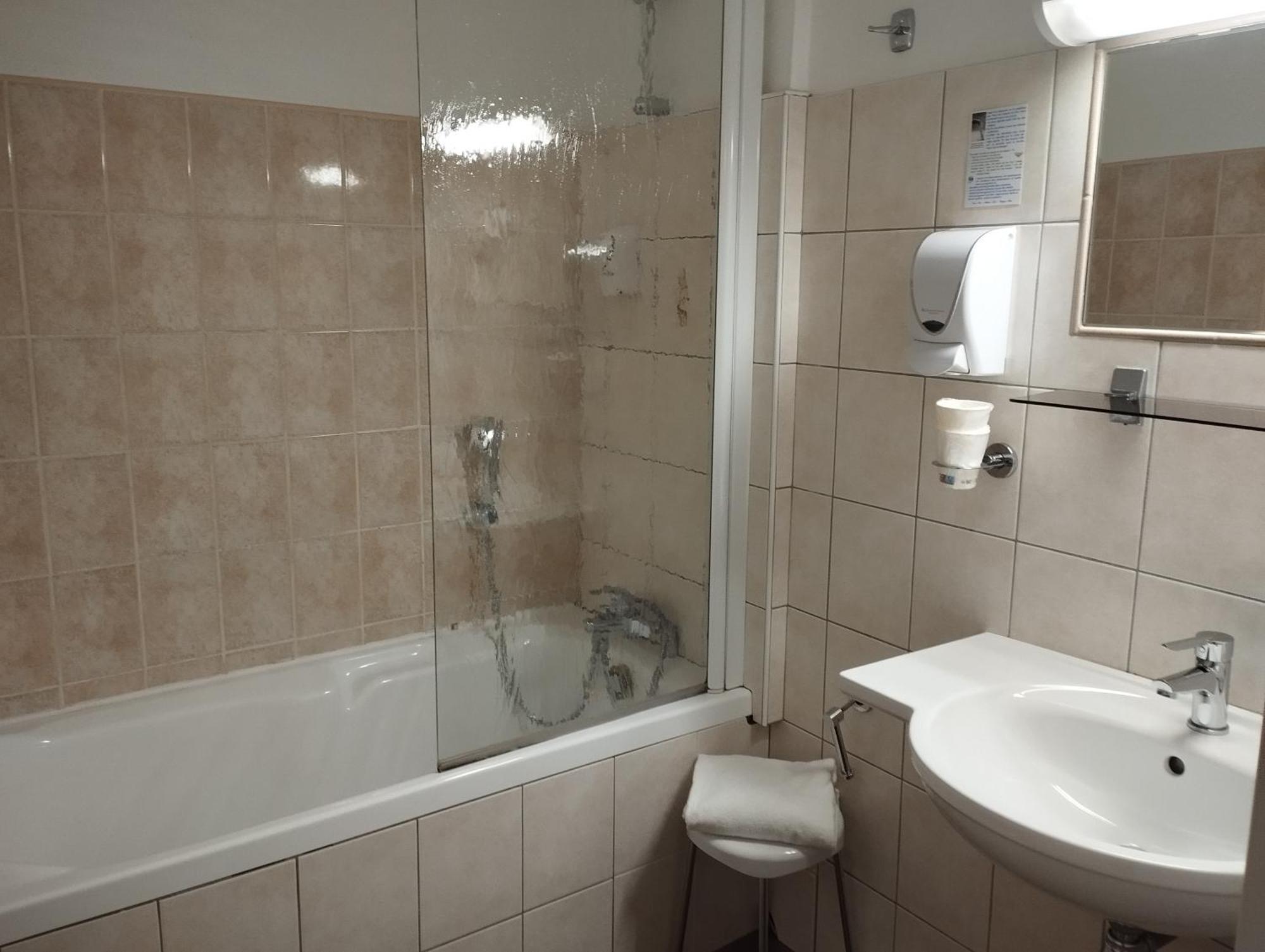 Hotel De Provence Digne-les-Bains ภายนอก รูปภาพ